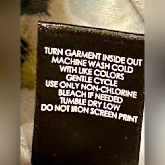 Multi-Floral Stretched Crew Neck Fitted Ruched Top - Picture 8 of 9